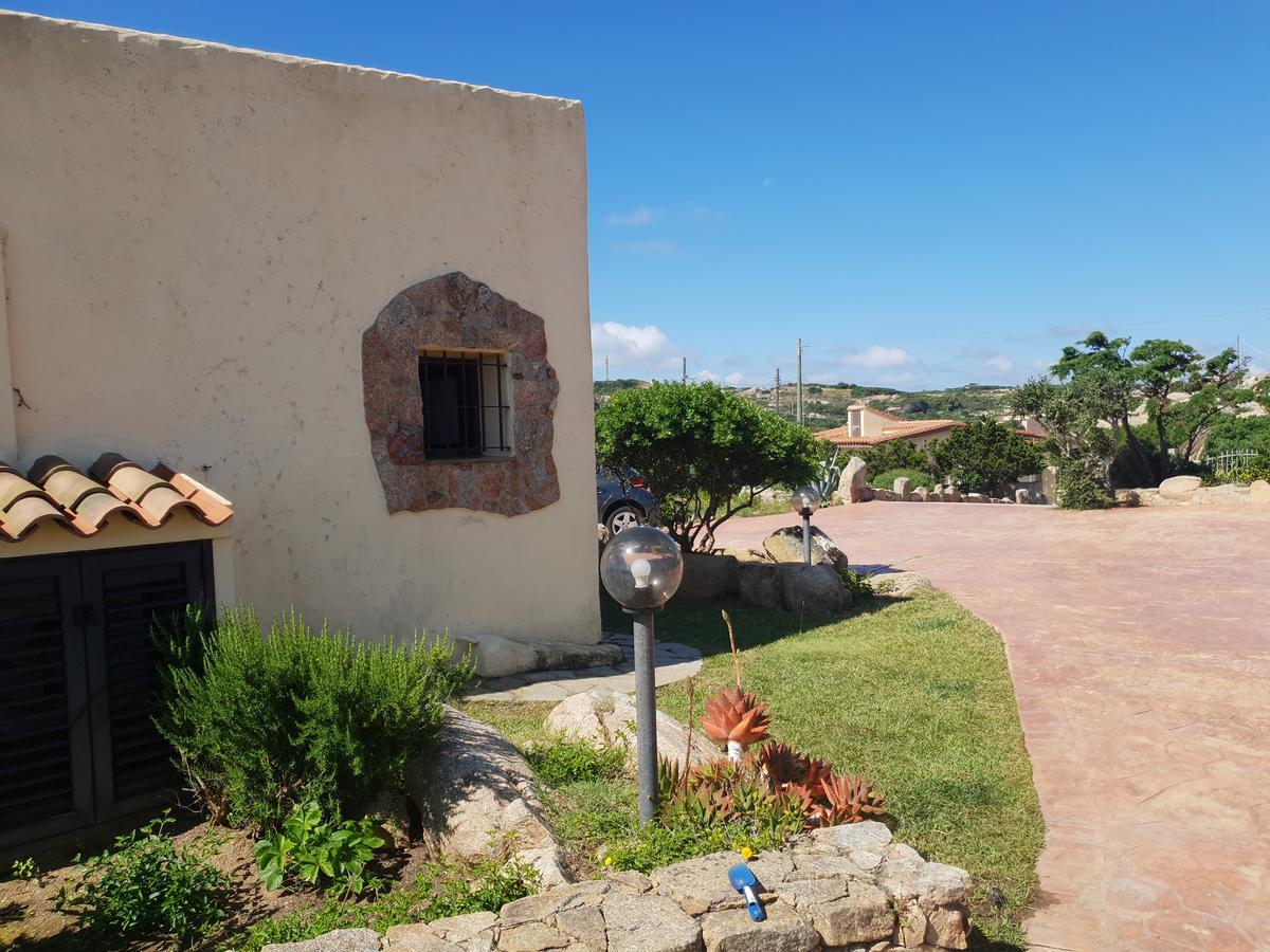 Villa Sprafundu La Maddalena  Buitenkant foto