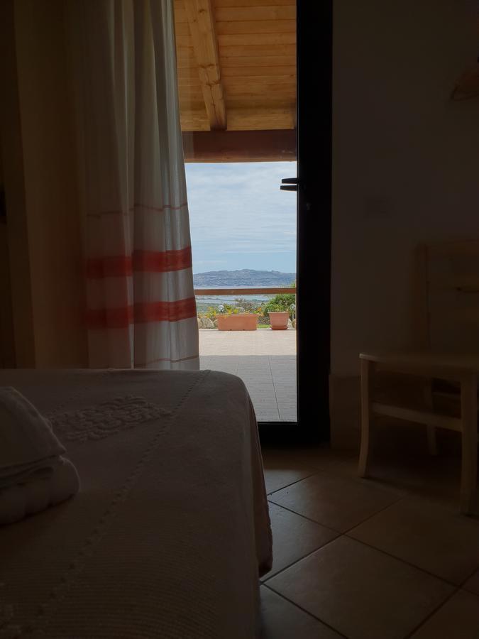 Villa Sprafundu La Maddalena  Buitenkant foto
