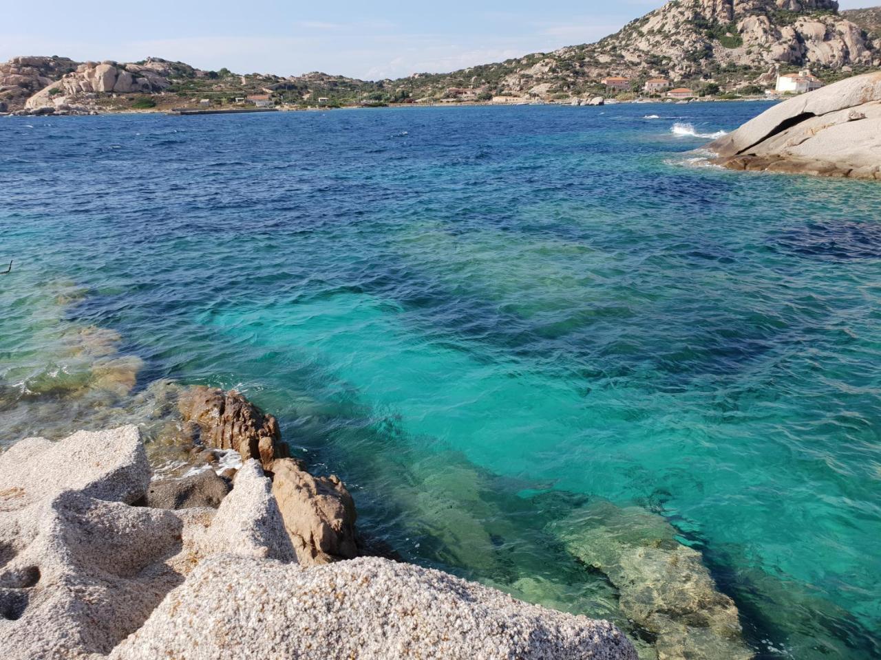 Villa Sprafundu La Maddalena  Buitenkant foto